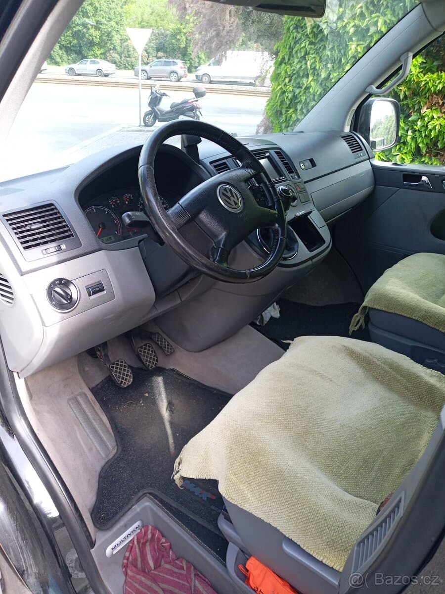 2004 Volkswagen MULTIVAN - 7