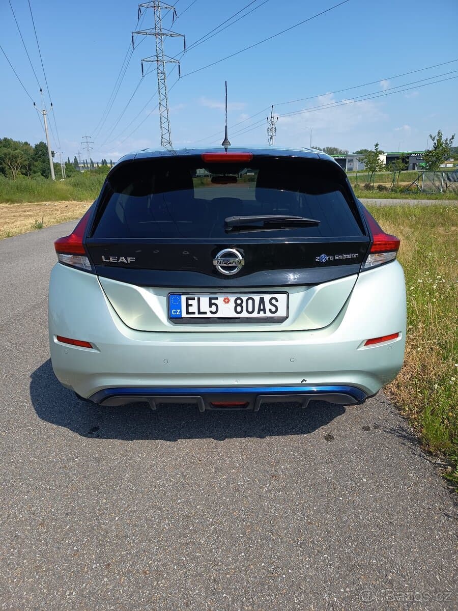 2018 Nissan LEAF - 7