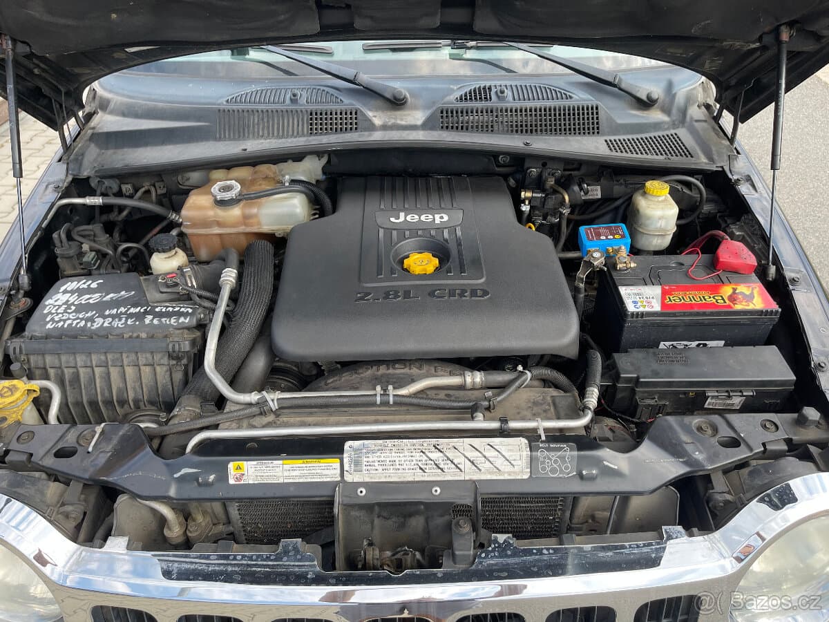2006 Jeep CHEROKEE - 7