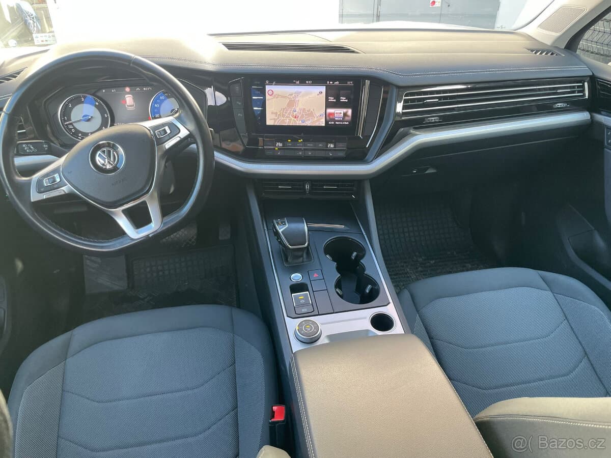 Volkswagen TOUAREG - 7