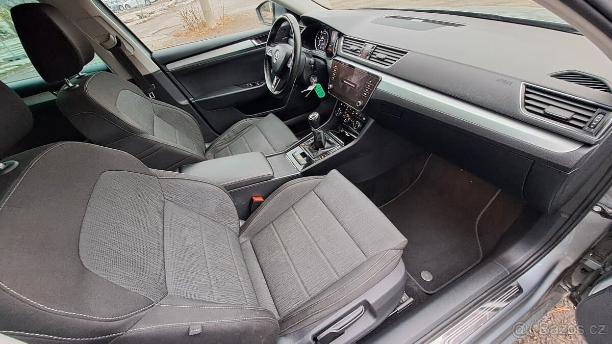 2019 Škoda SUPERB - 7