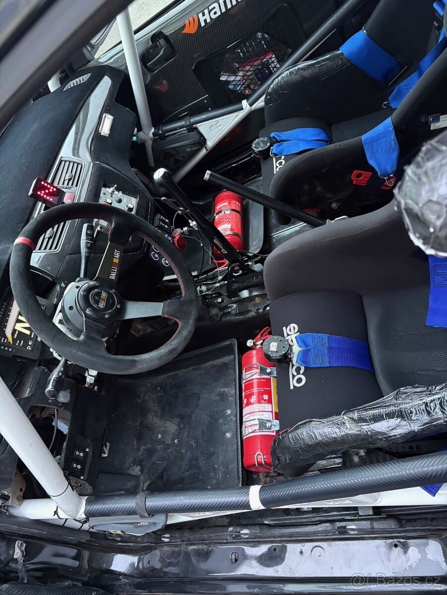 Mitsubishi LANCER - 7