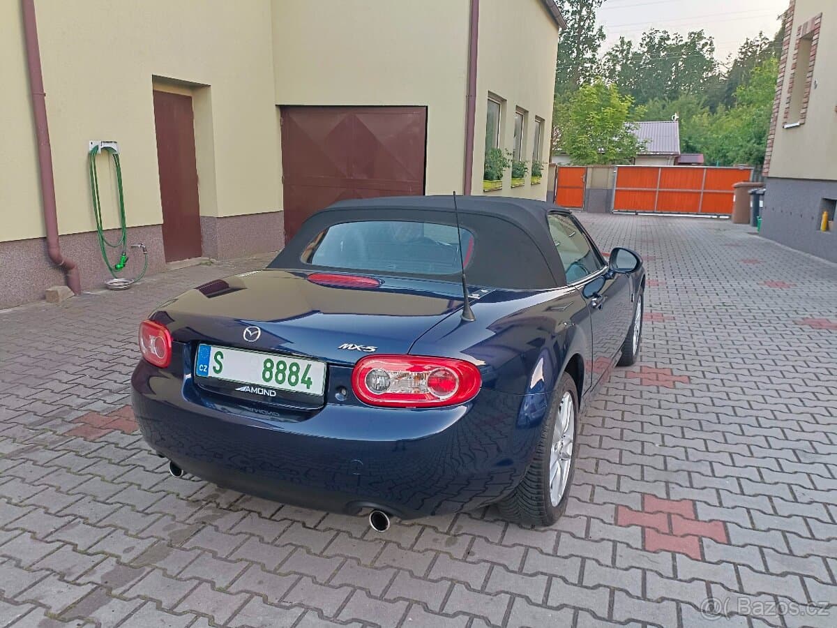 2010 Mazda MX-5 - 7