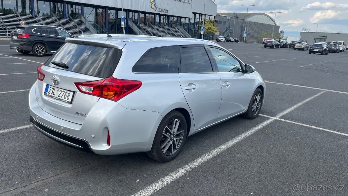 2014 Toyota AURIS - 7