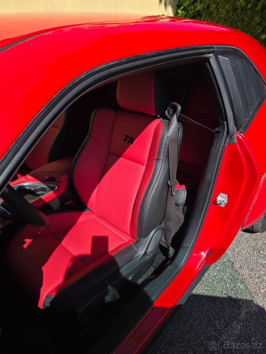 2018 Dodge CHALLENGER - 7