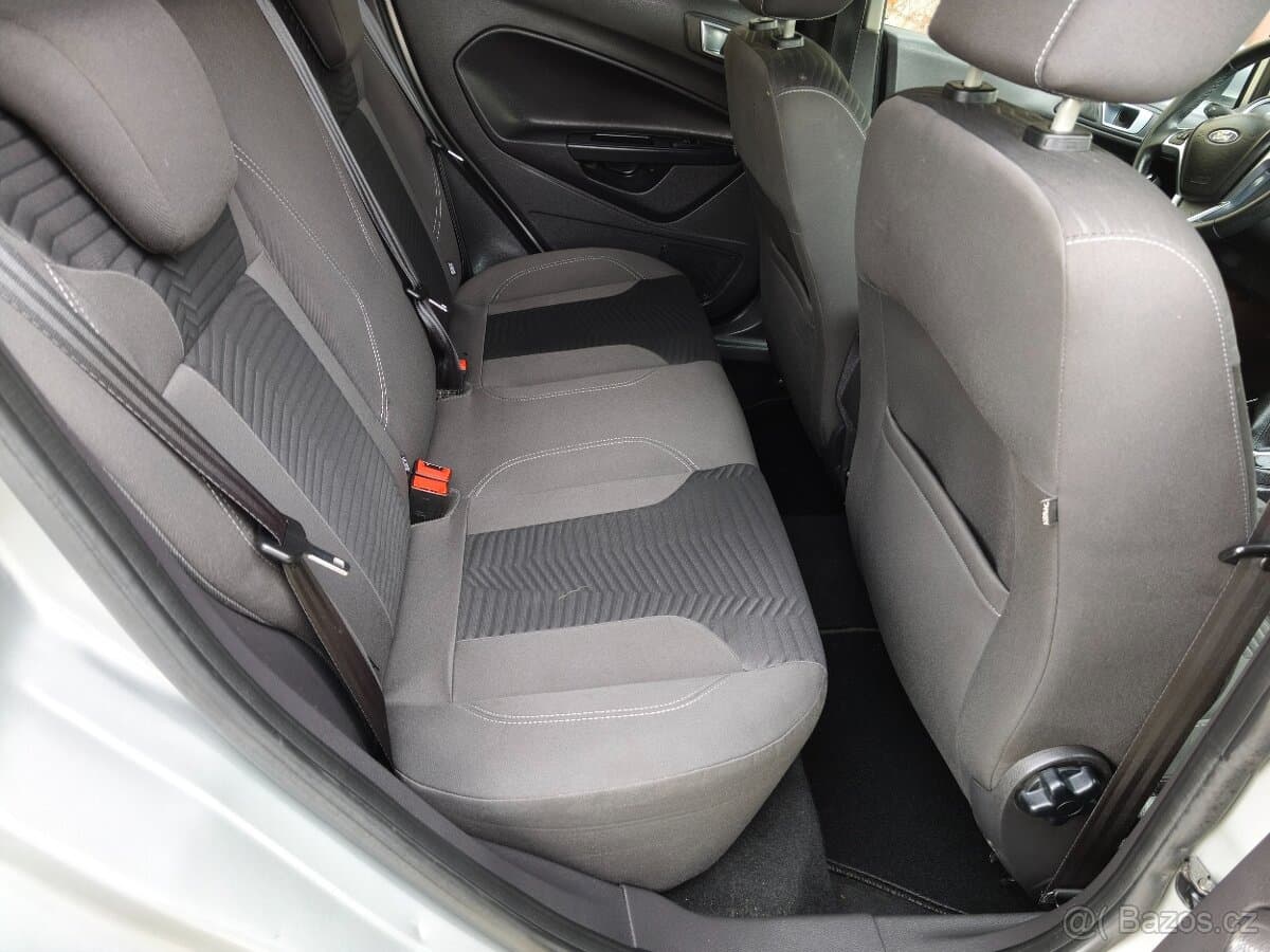2015 Ford FIESTA - 7