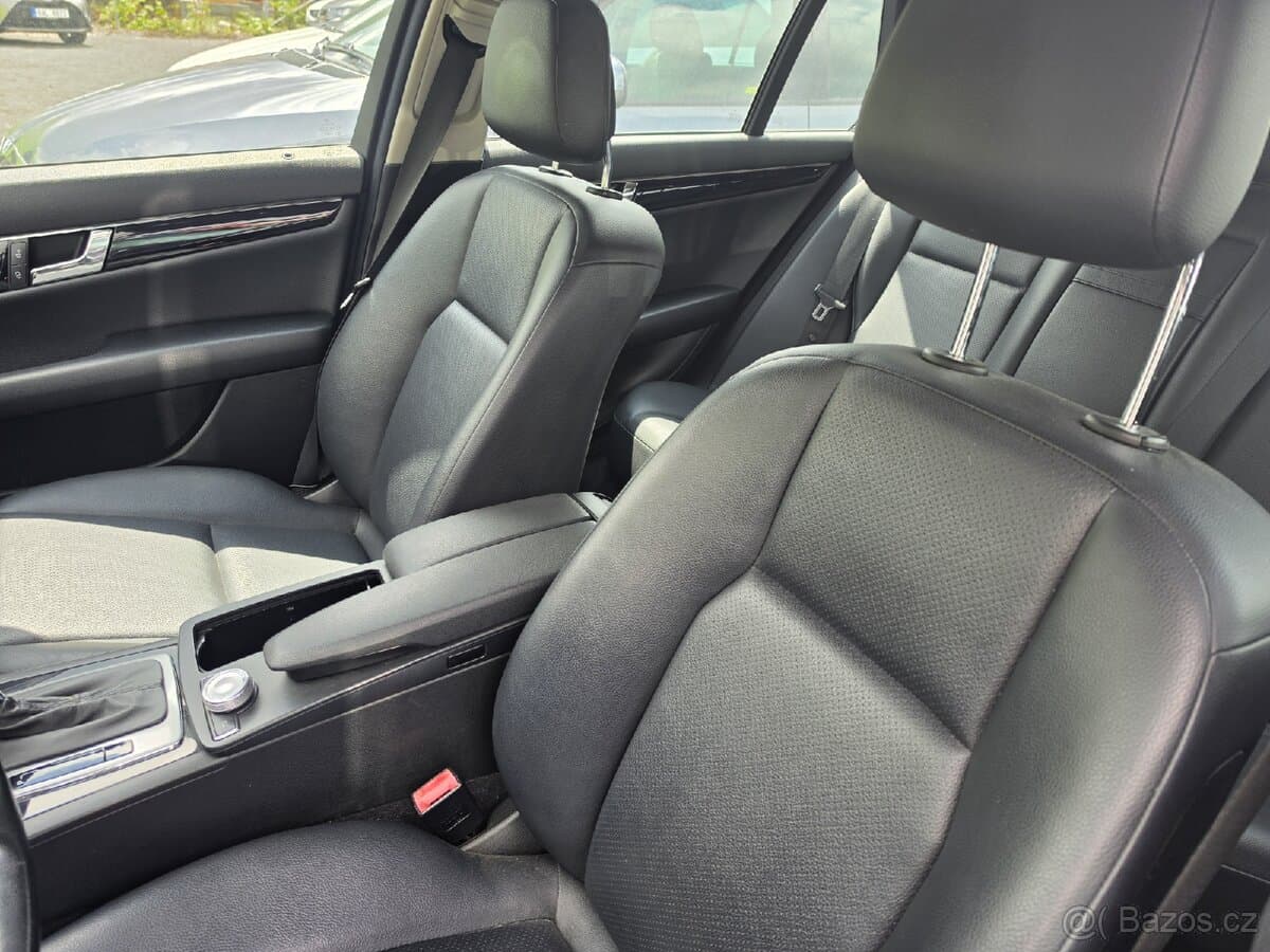 2010 Mercedes-Benz C-CLASS - 7