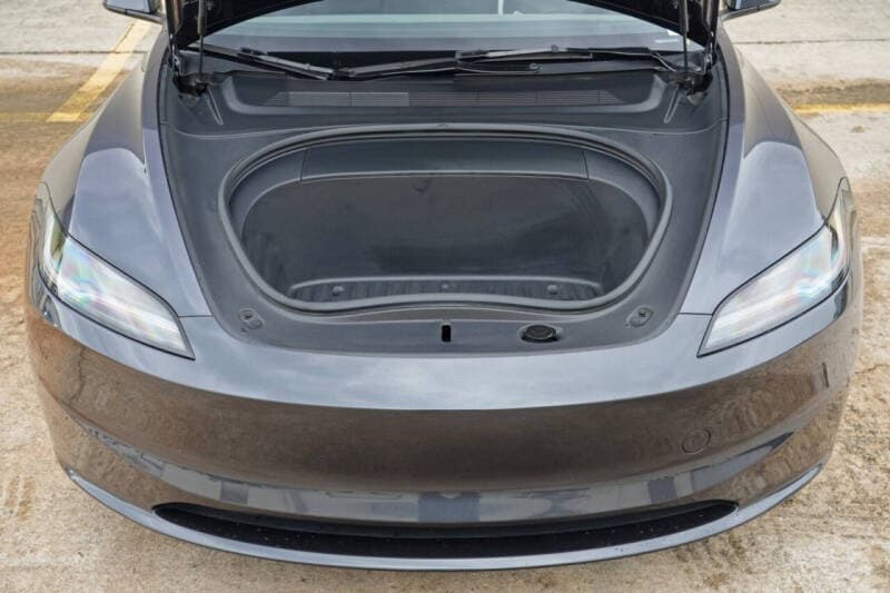 2024 Tesla MODEL 3 - 7