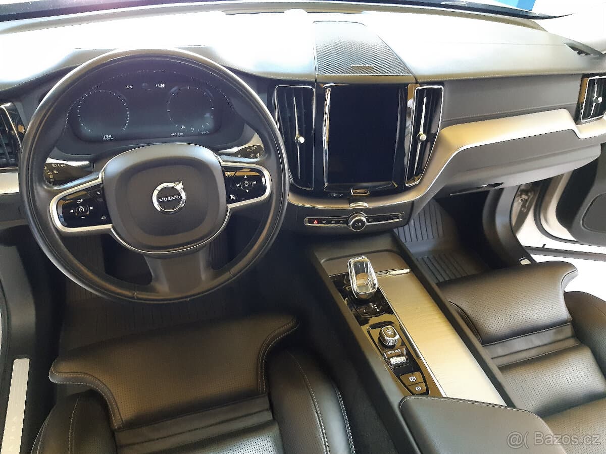 2021 Volvo XC60 - 7