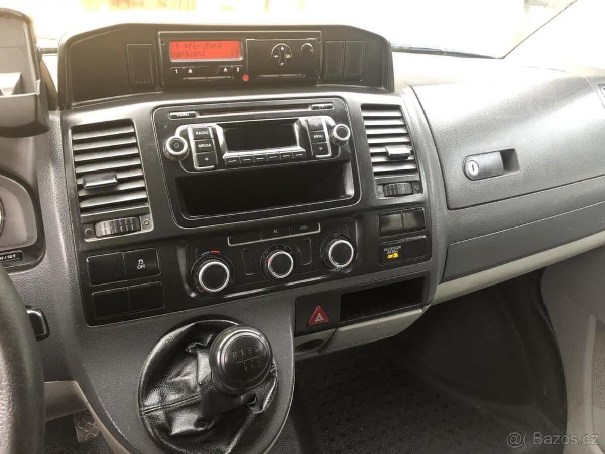 2011 Volkswagen TRANSPORTER - 7