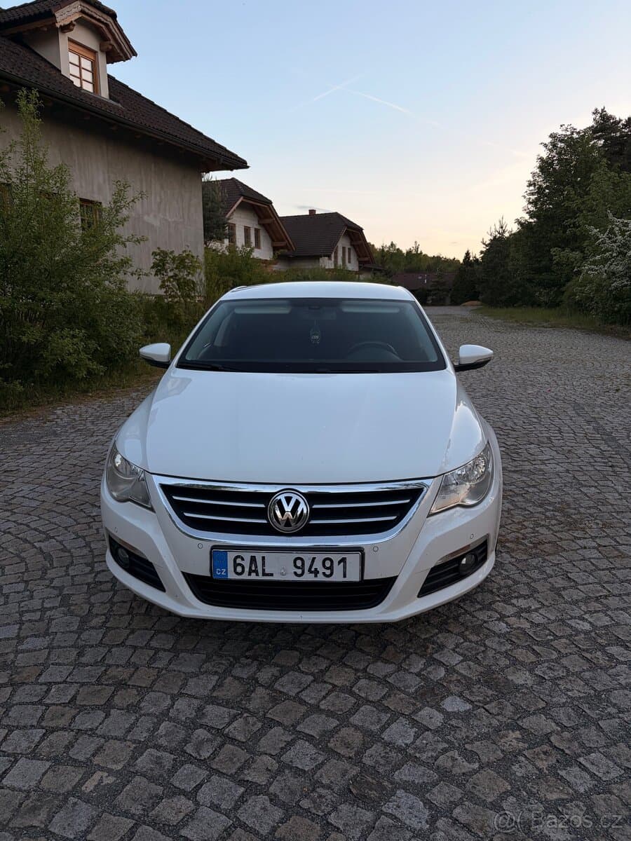 2011 Volkswagen PASSAT CC - 7