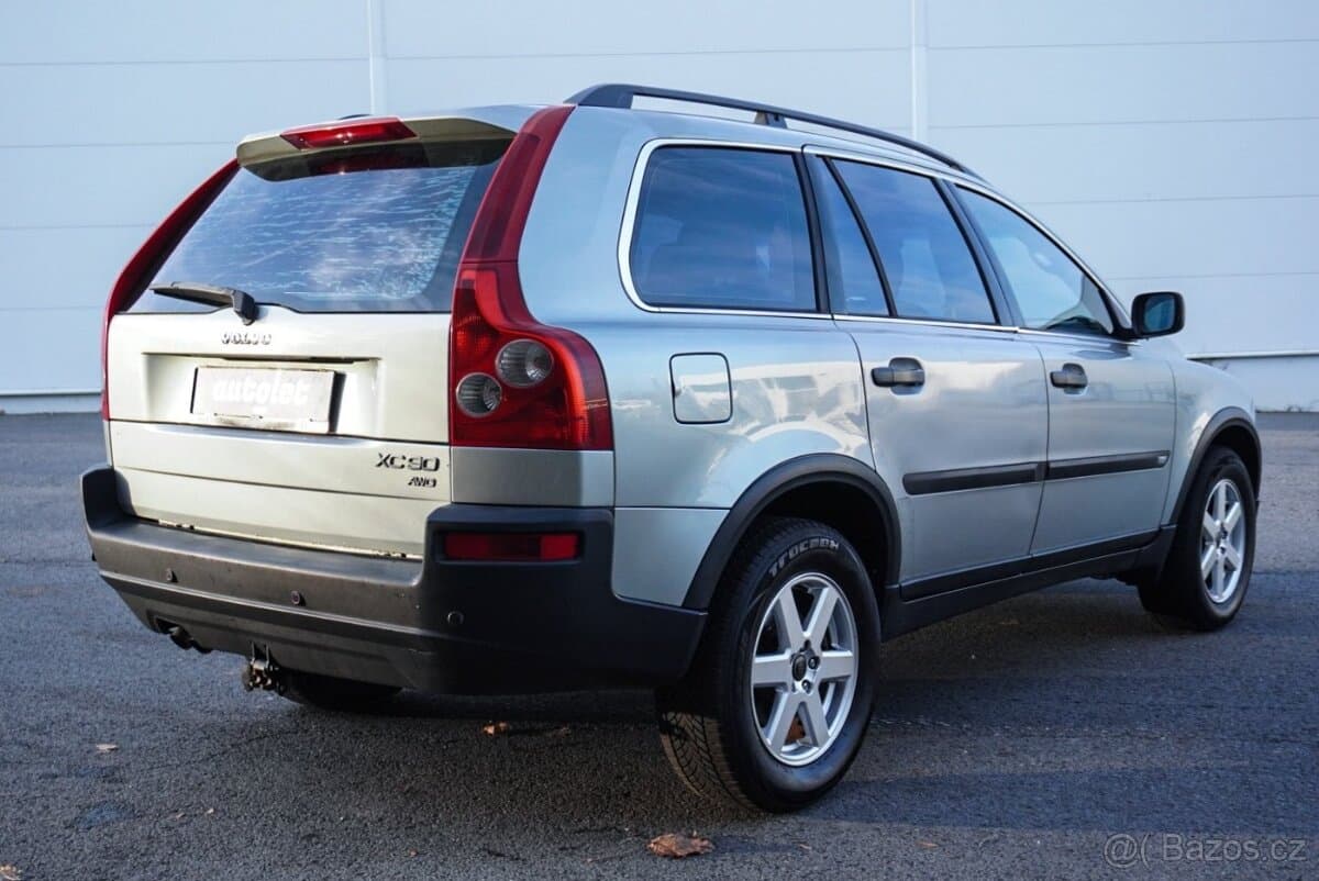2003 Volvo XC90 - 7