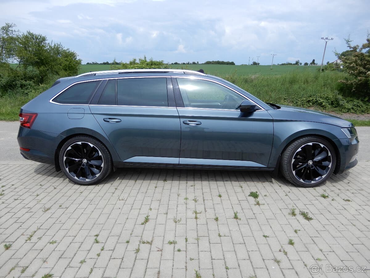 2019 Škoda SUPERB - 7