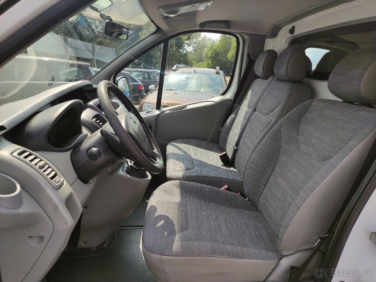 2013 Renault TRAFIC - 7