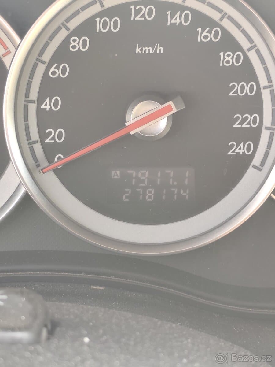 2004 Subaru OUTBACK - 7