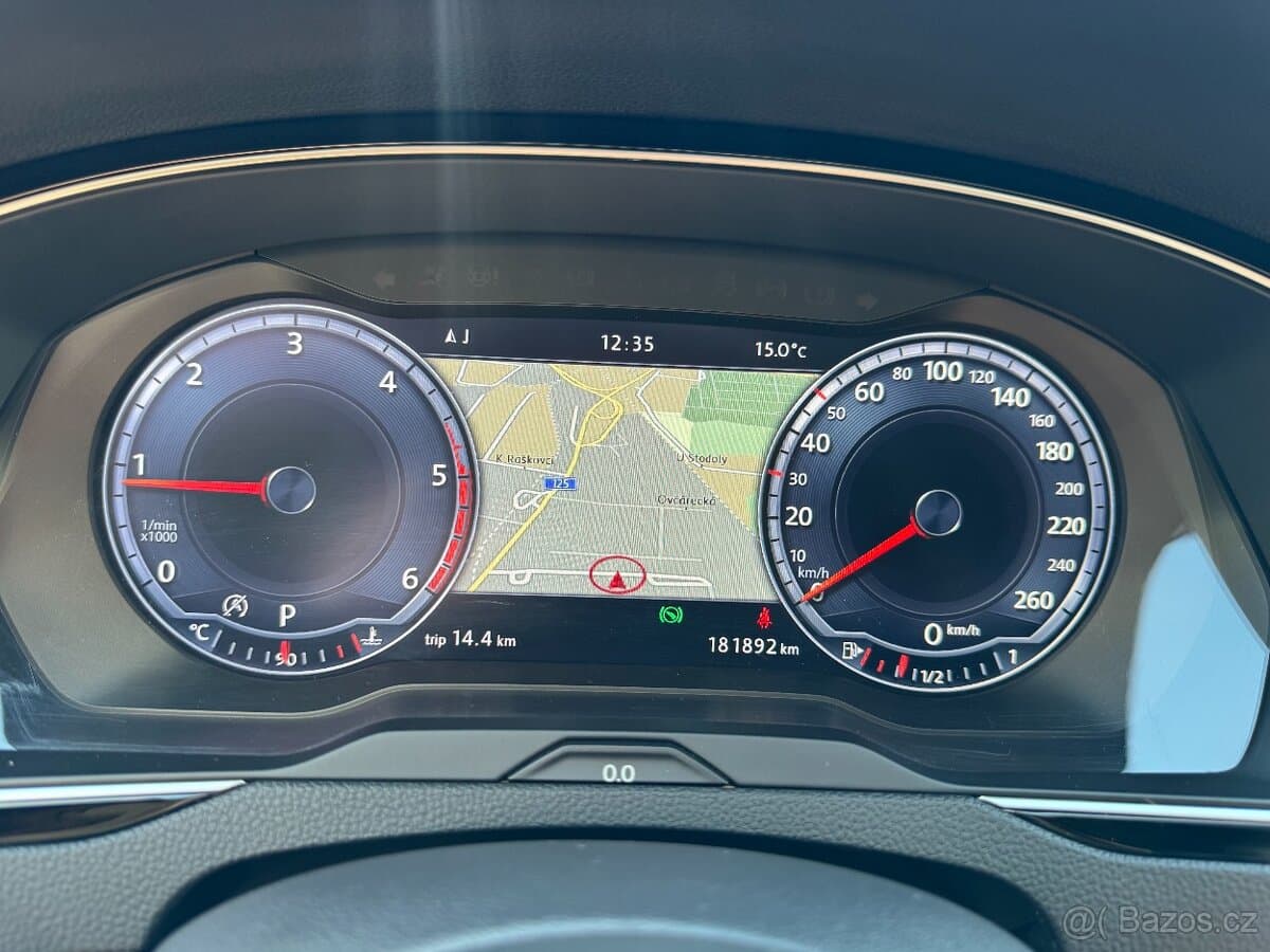 2015 Volkswagen PASSAT - 7