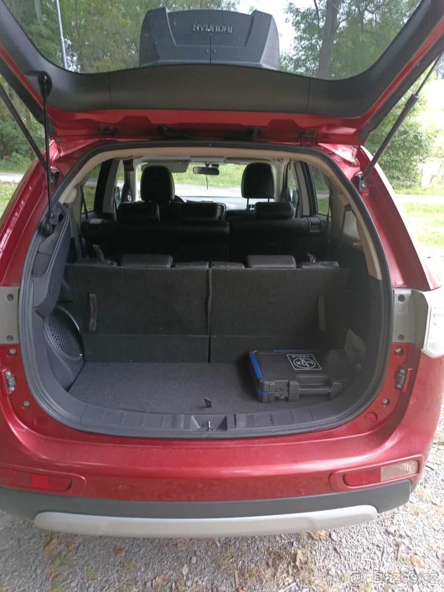 2014 Mitsubishi OUTLANDER - 7