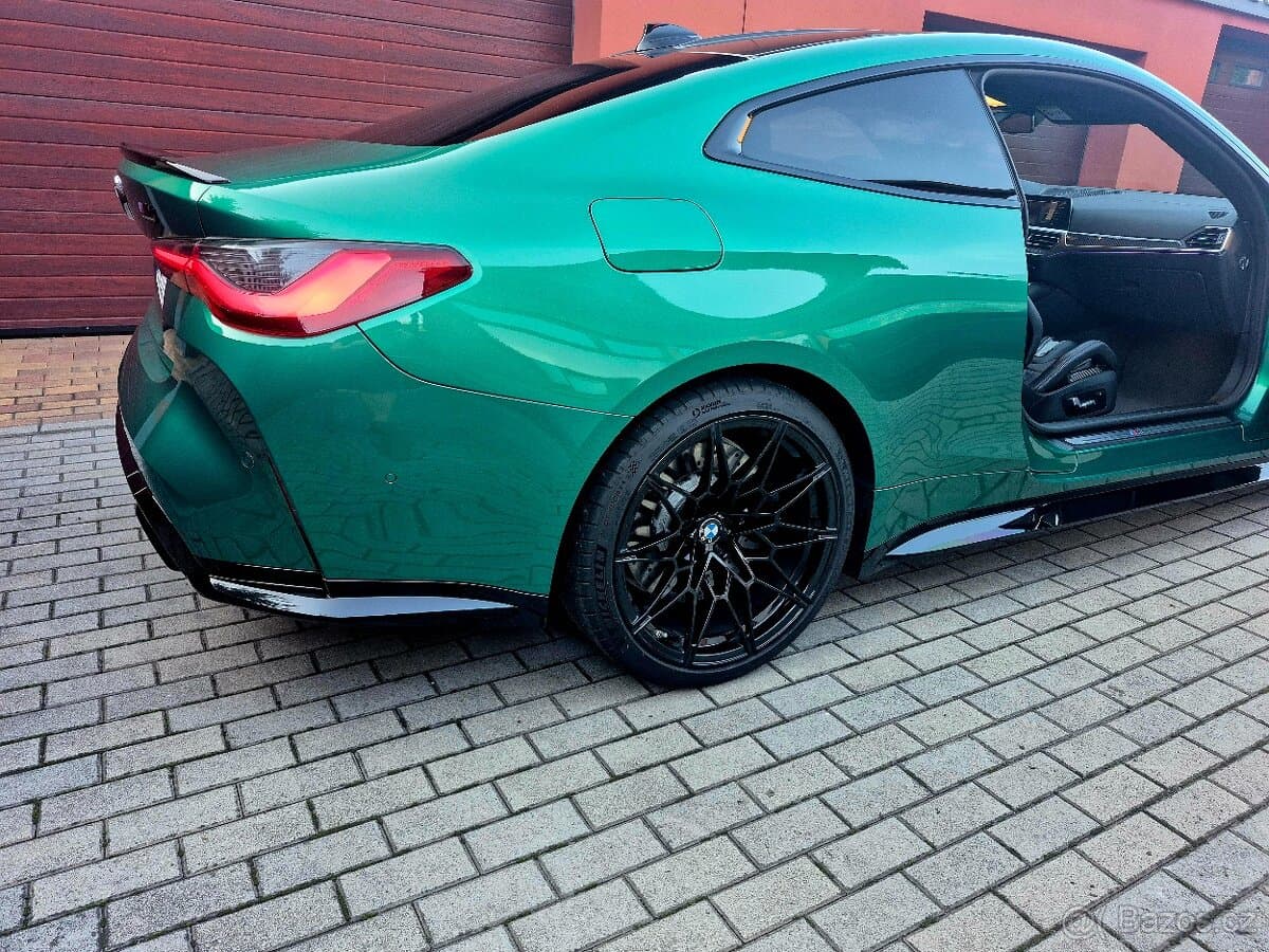 2022 BMW M4 - 7