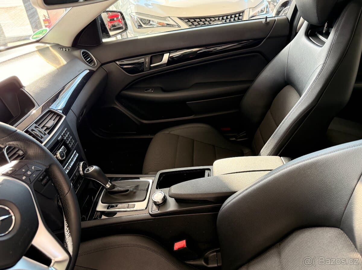 2011 Mercedes-Benz C-CLASS - 7