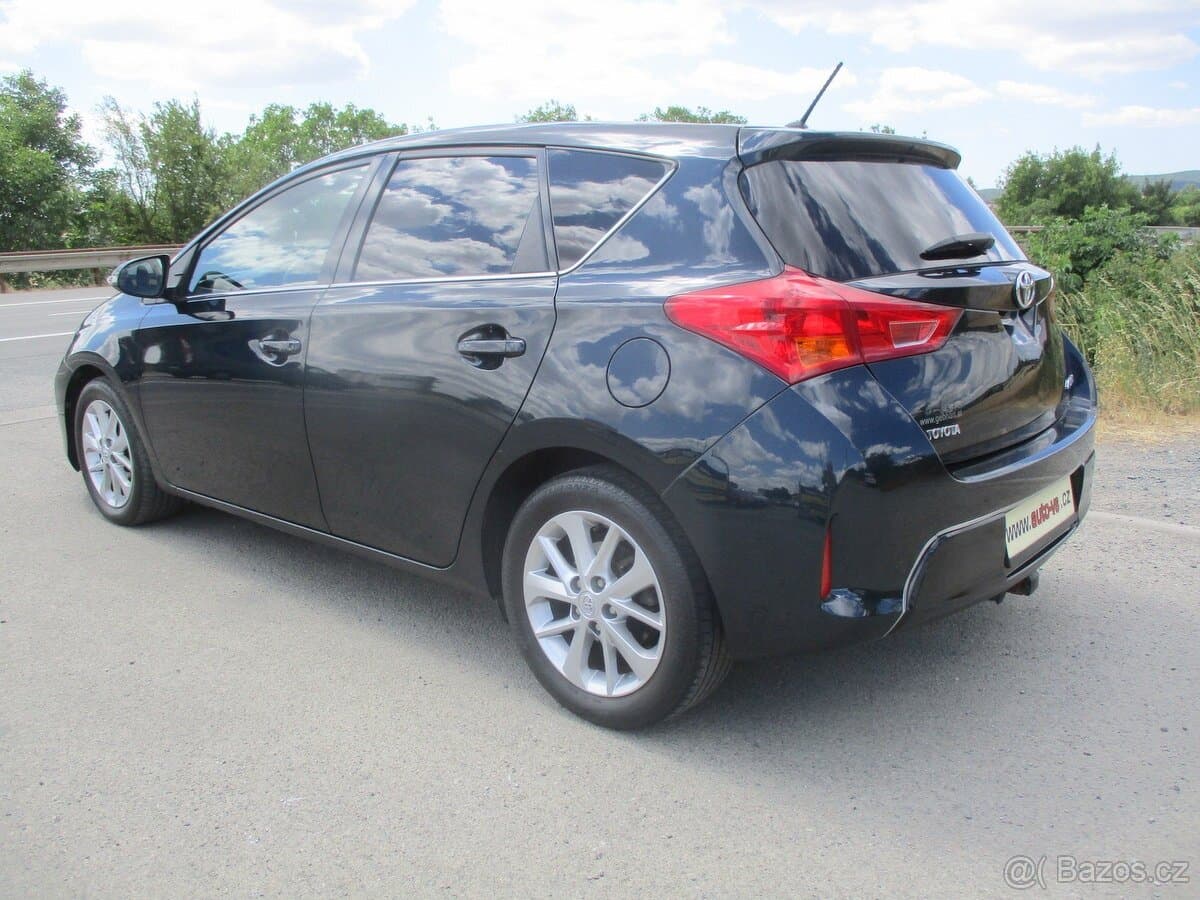 2013 Toyota AURIS - 7