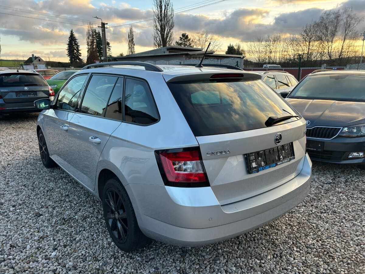 2015 Škoda FABIA - 7