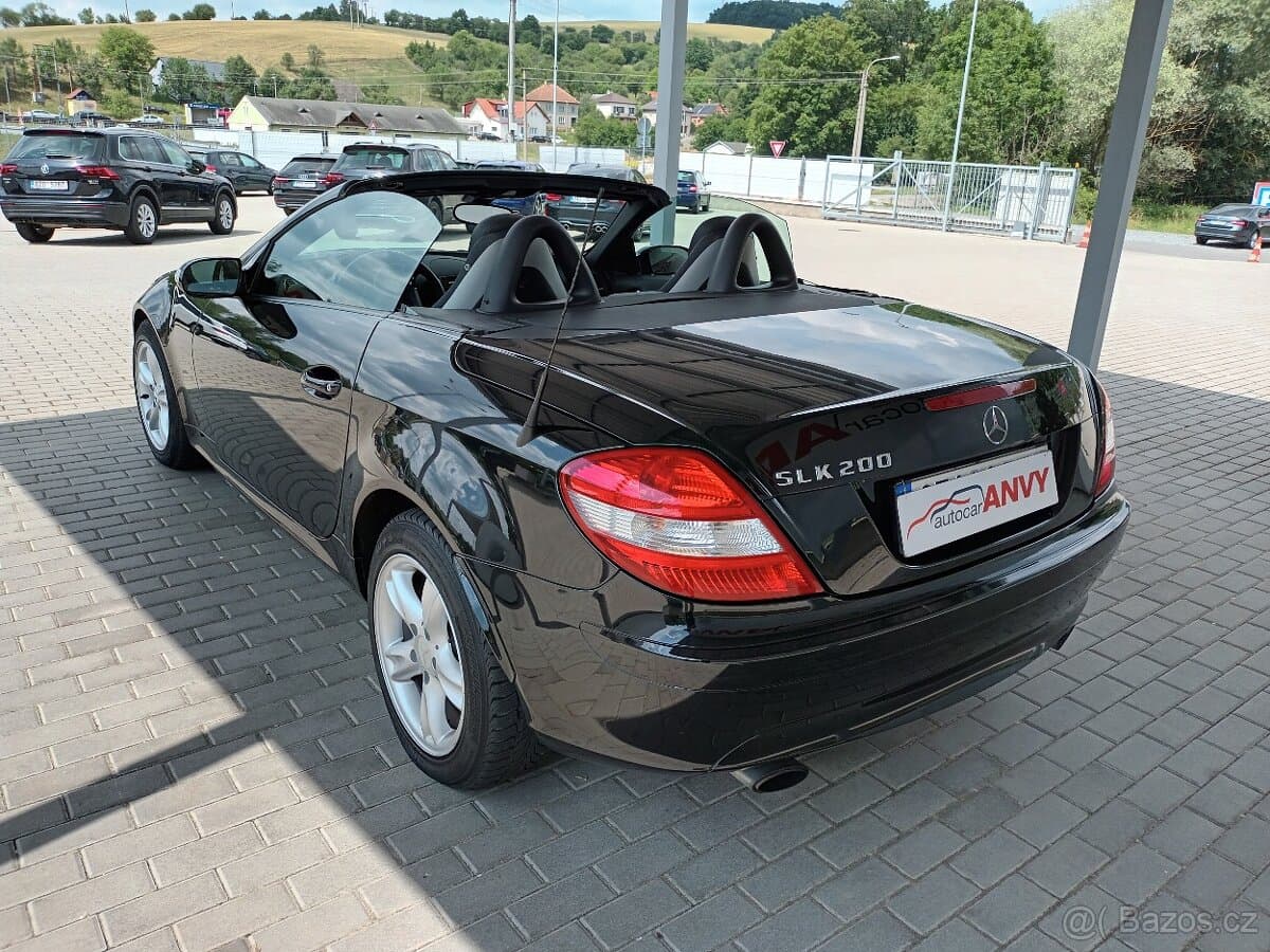 2004 Mercedes-Benz SLK - 7