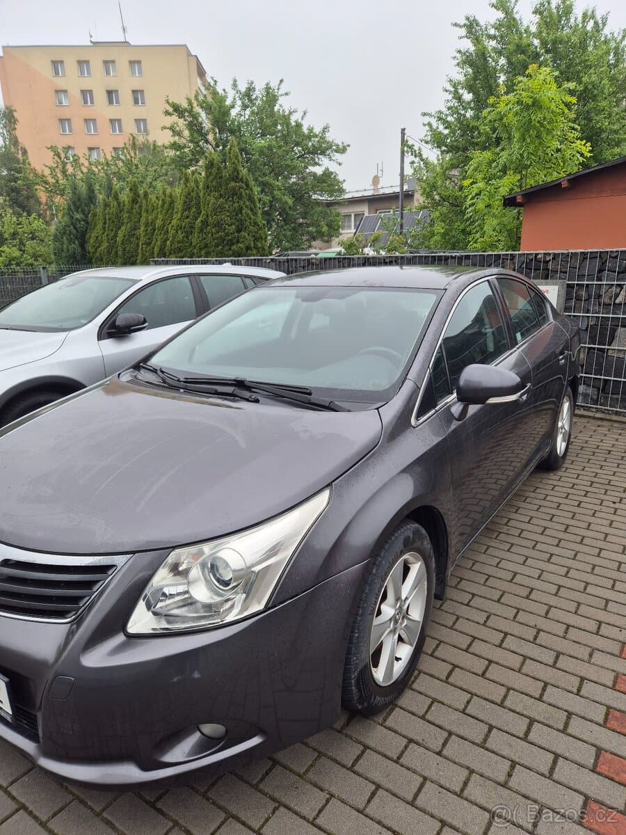 Toyota AVENSIS - 7