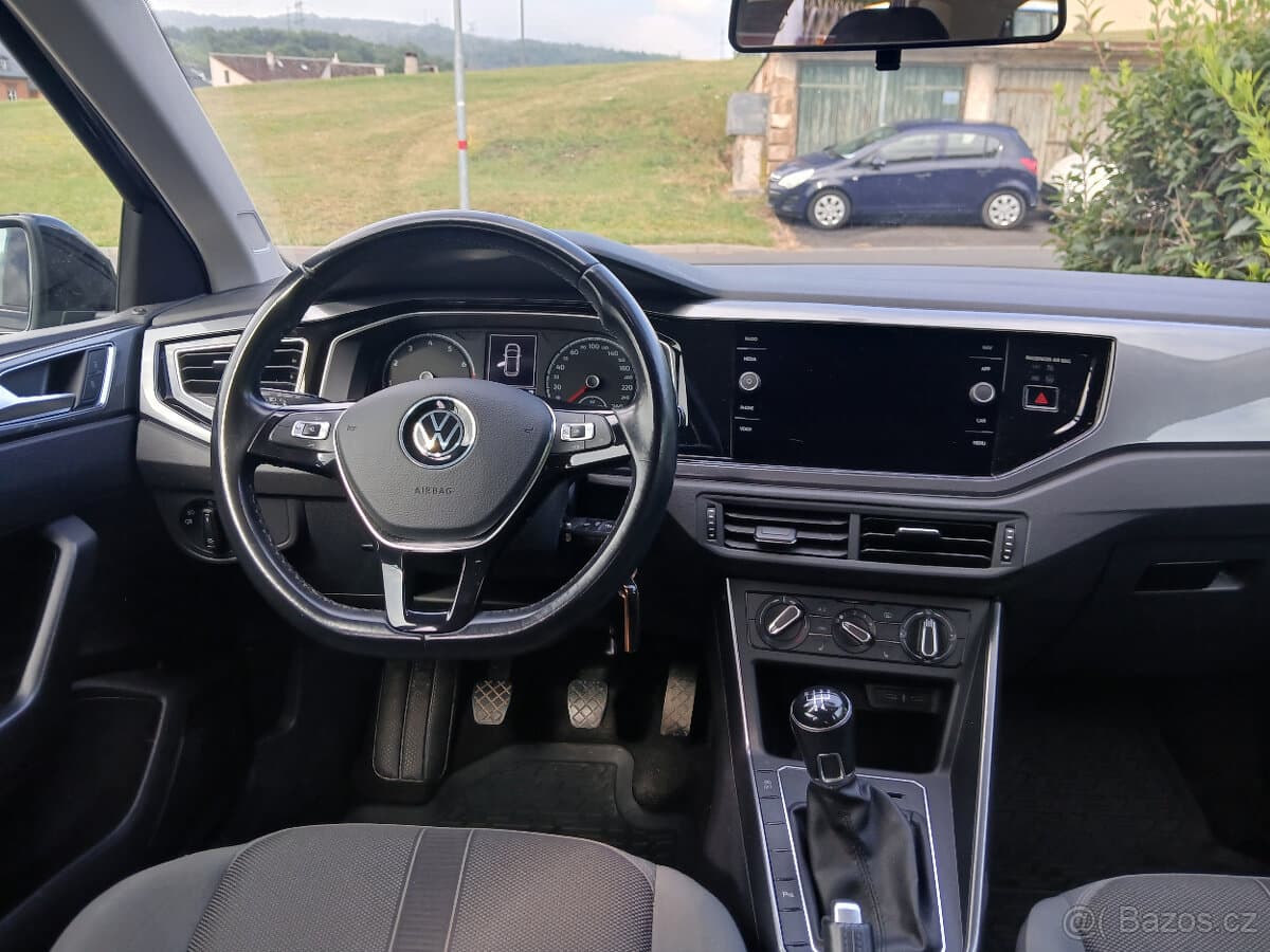2021 Volkswagen POLO - 7