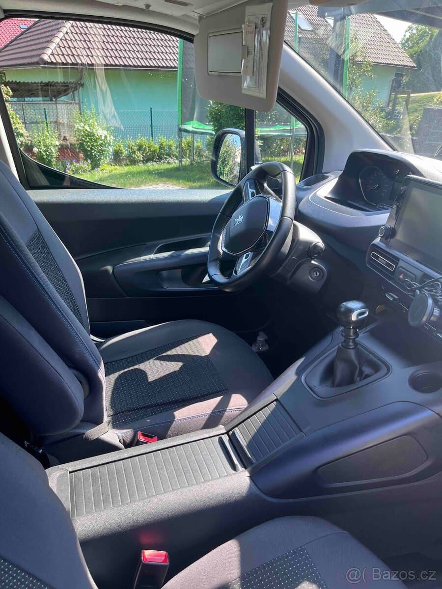 Peugeot RIFTER - 7