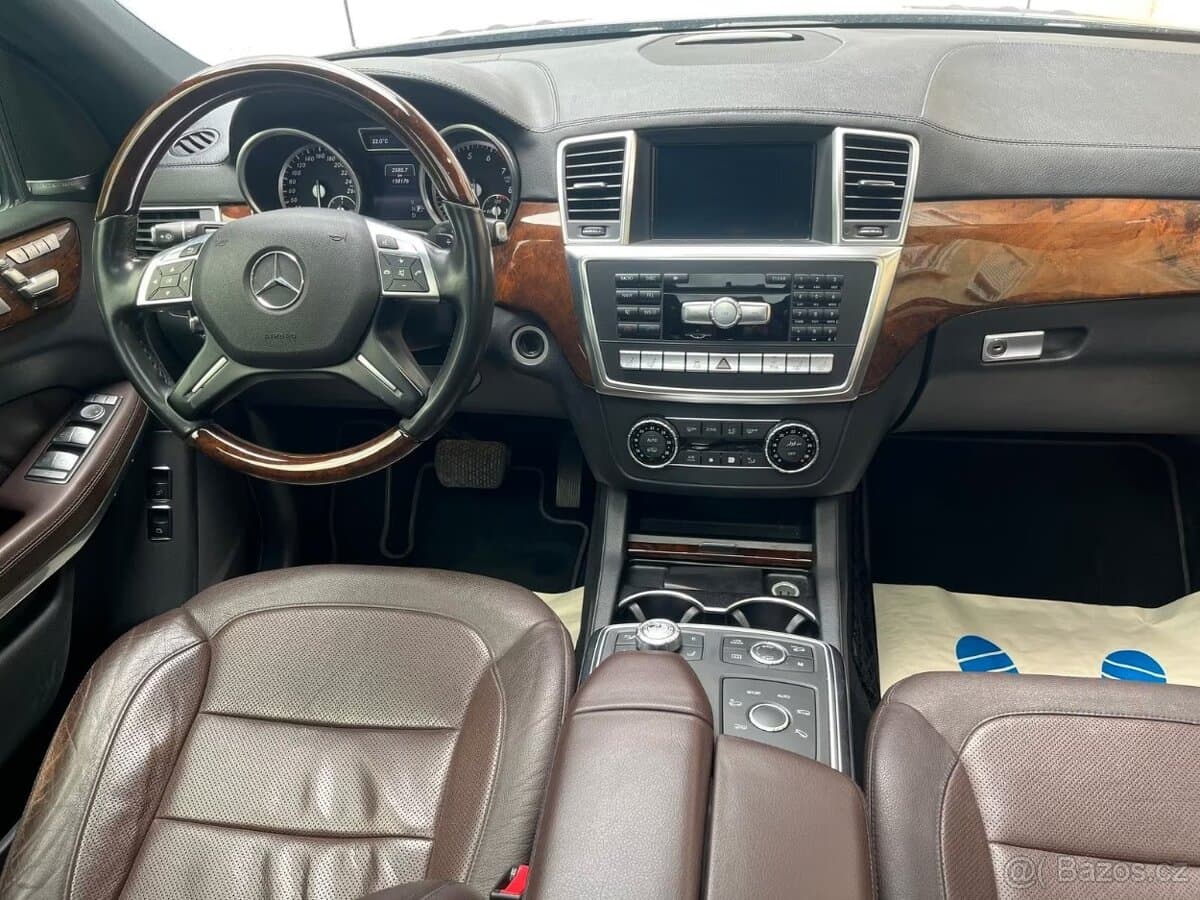 2015 Mercedes-Benz GL - 7