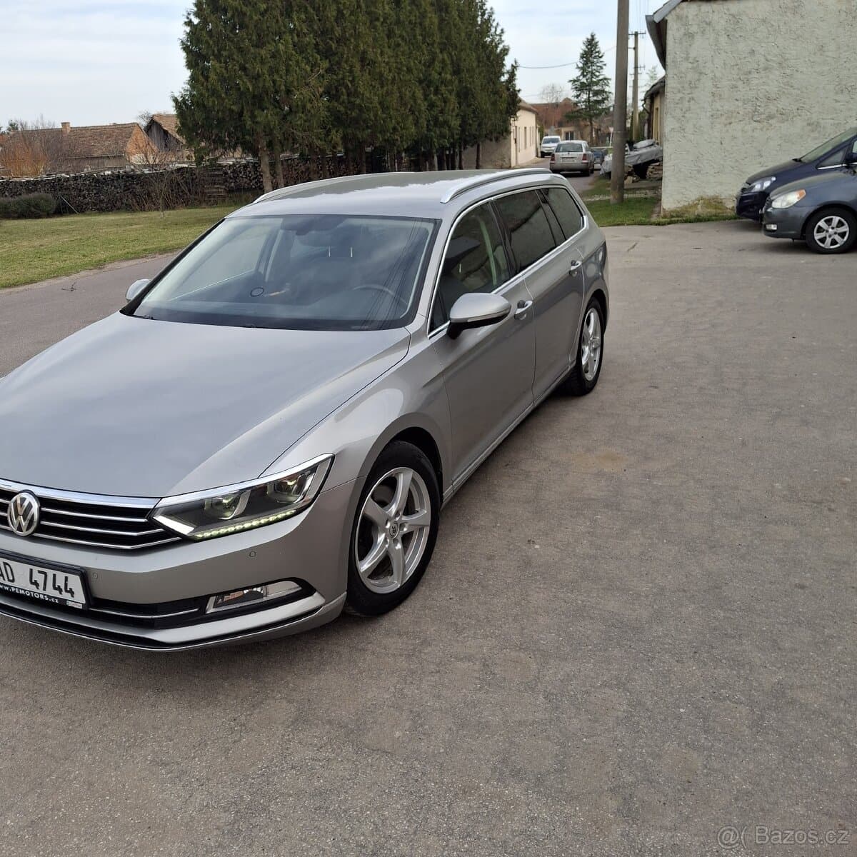 2017 Volkswagen PASSAT - 7
