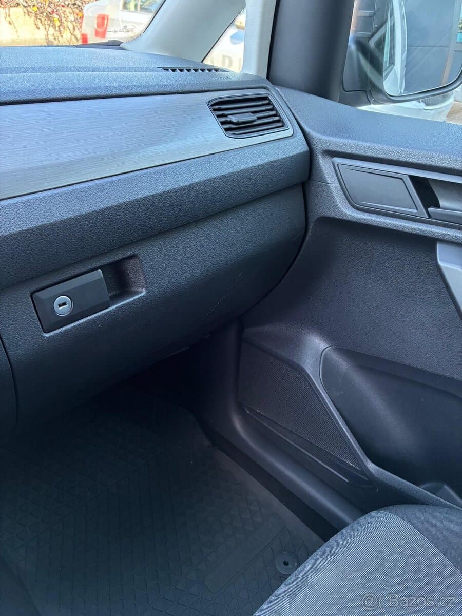 2019 Volkswagen CADDY - 7