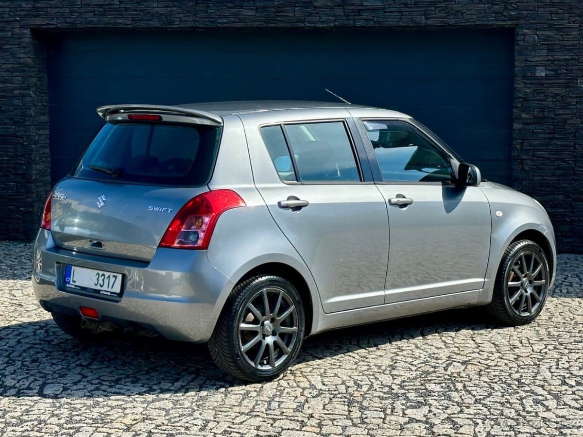 2009 Suzuki SWIFT - 7