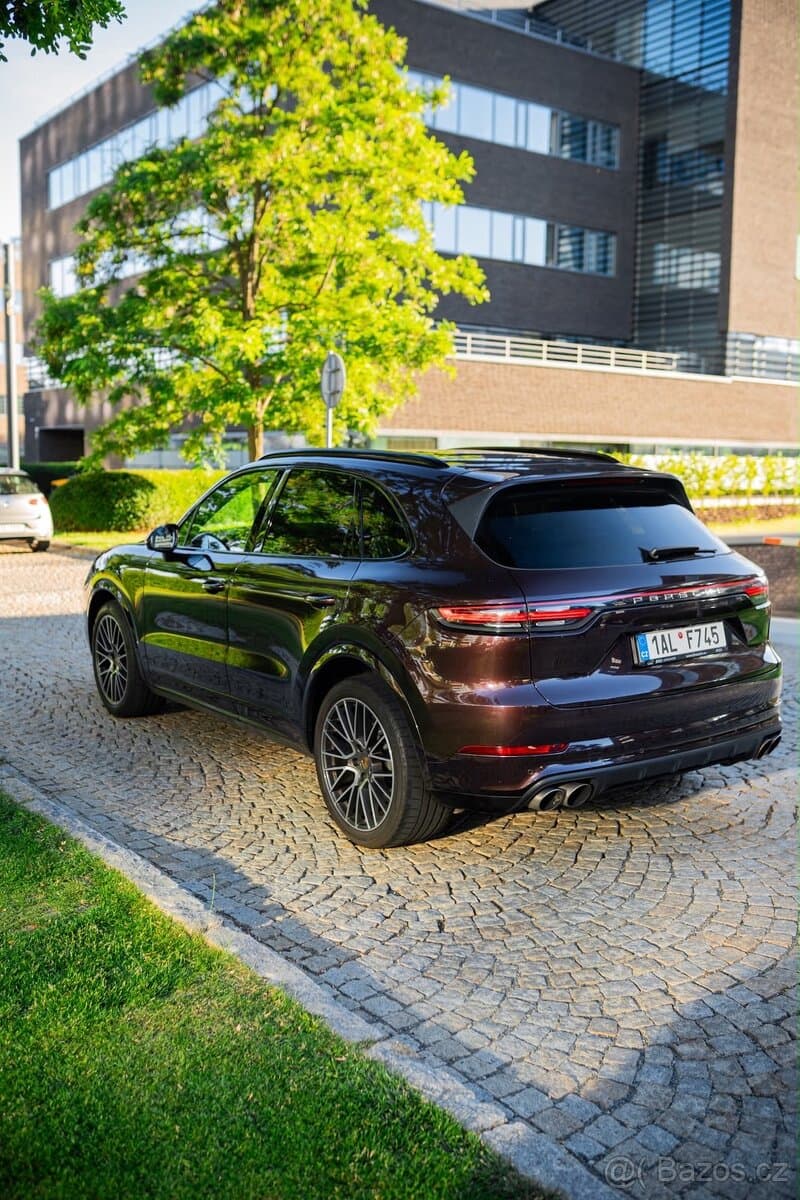 2018 Porsche CAYENNE - 7