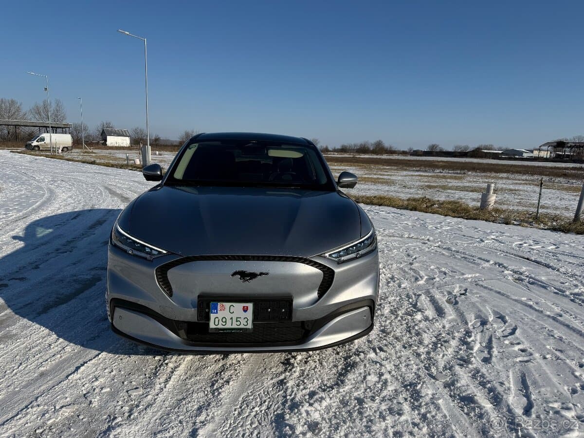 2021 Ford MUSTANG - 7