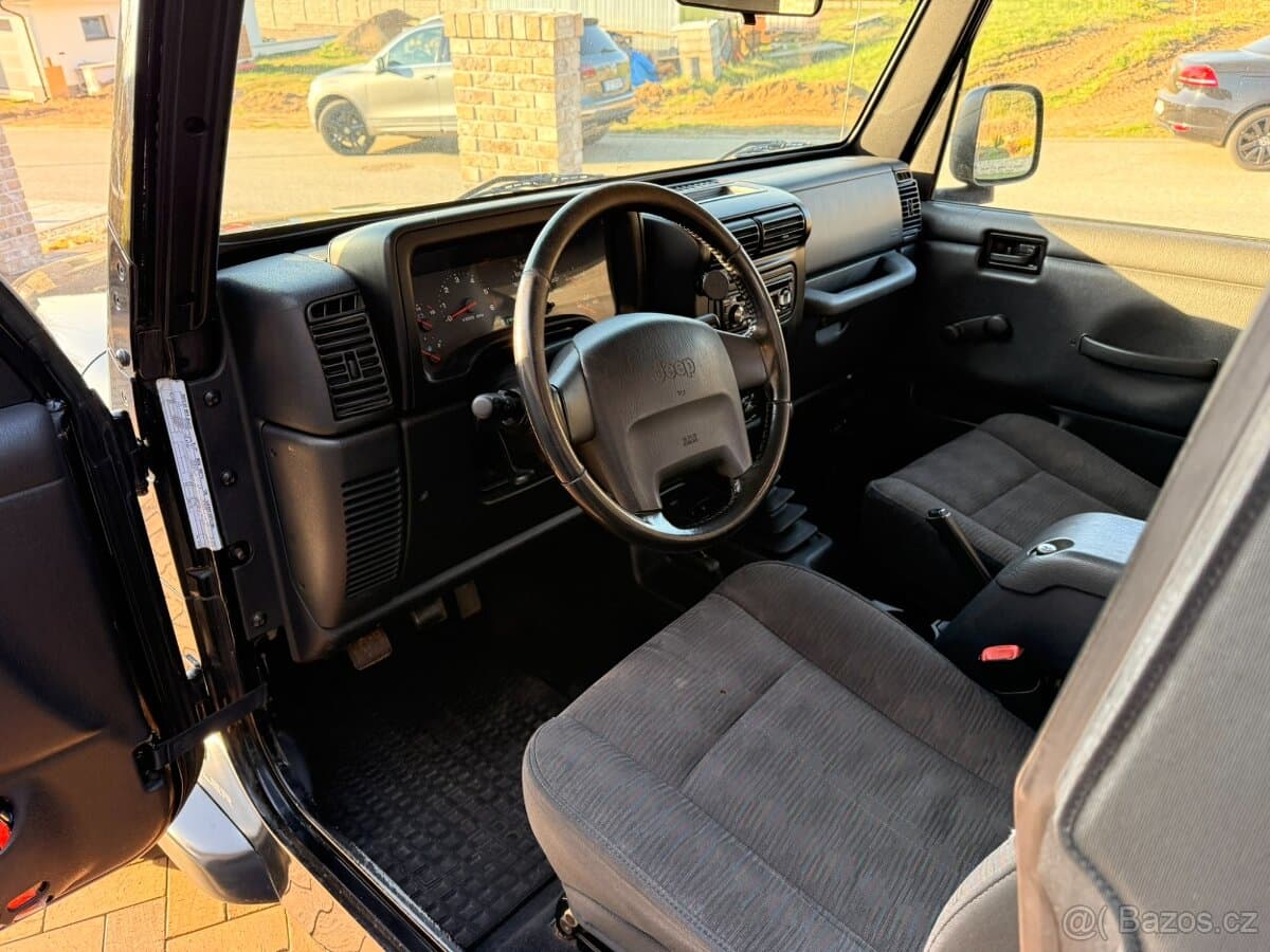 Jeep WRANGLER - 7