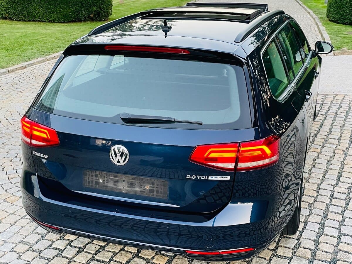 2016 Volkswagen PASSAT - 7
