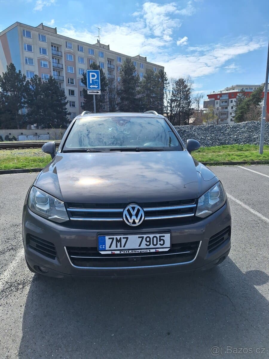 2011 Volkswagen TOUAREG - 7