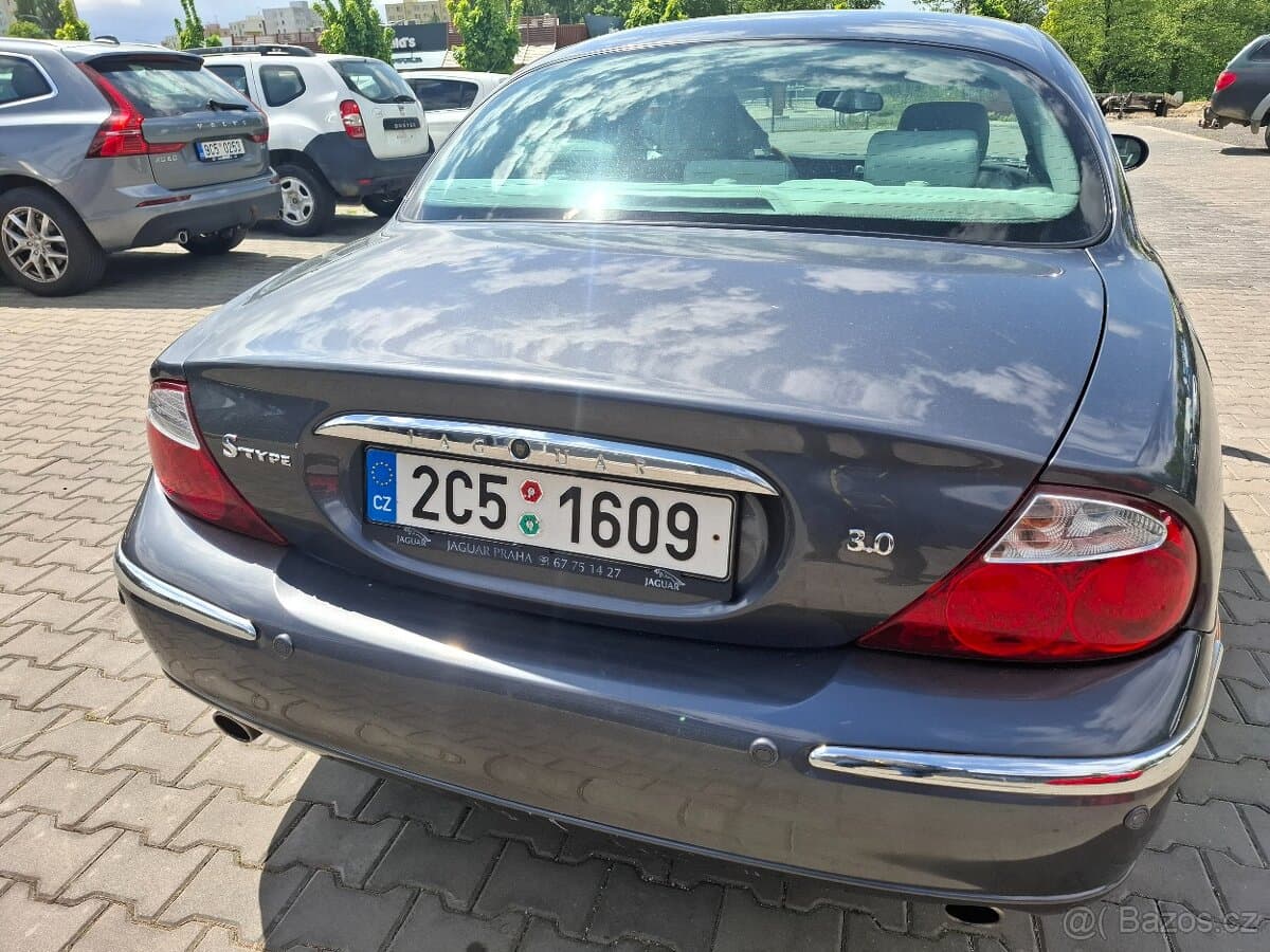 2002 Jaguar S-TYPE - 7