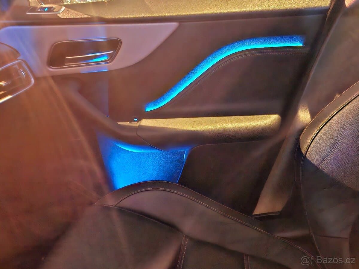 2016 Jaguar F-PACE - 7