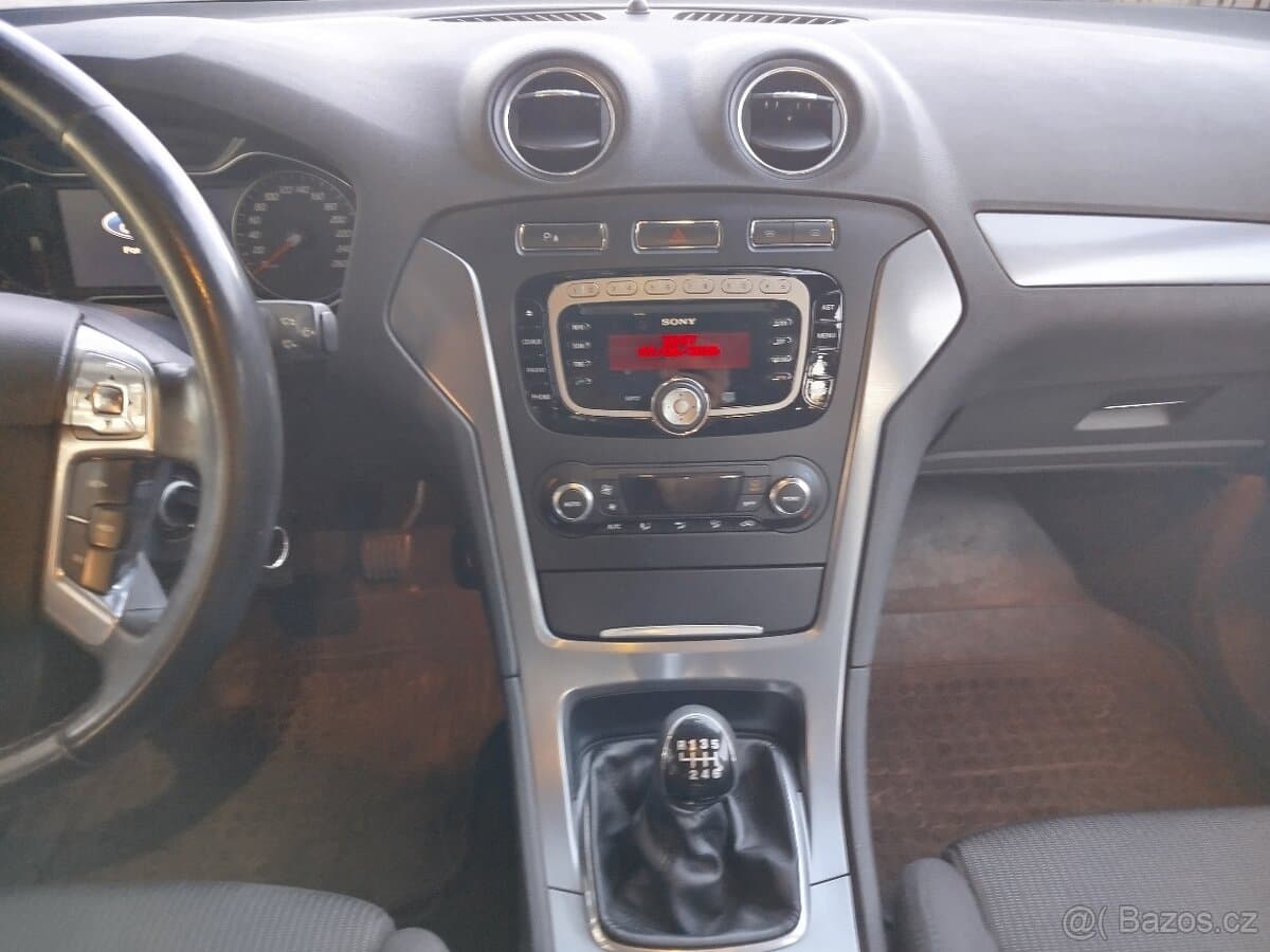 2011 Ford MONDEO - 7