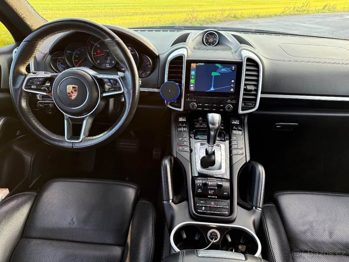 2017 Porsche CAYENNE - 7