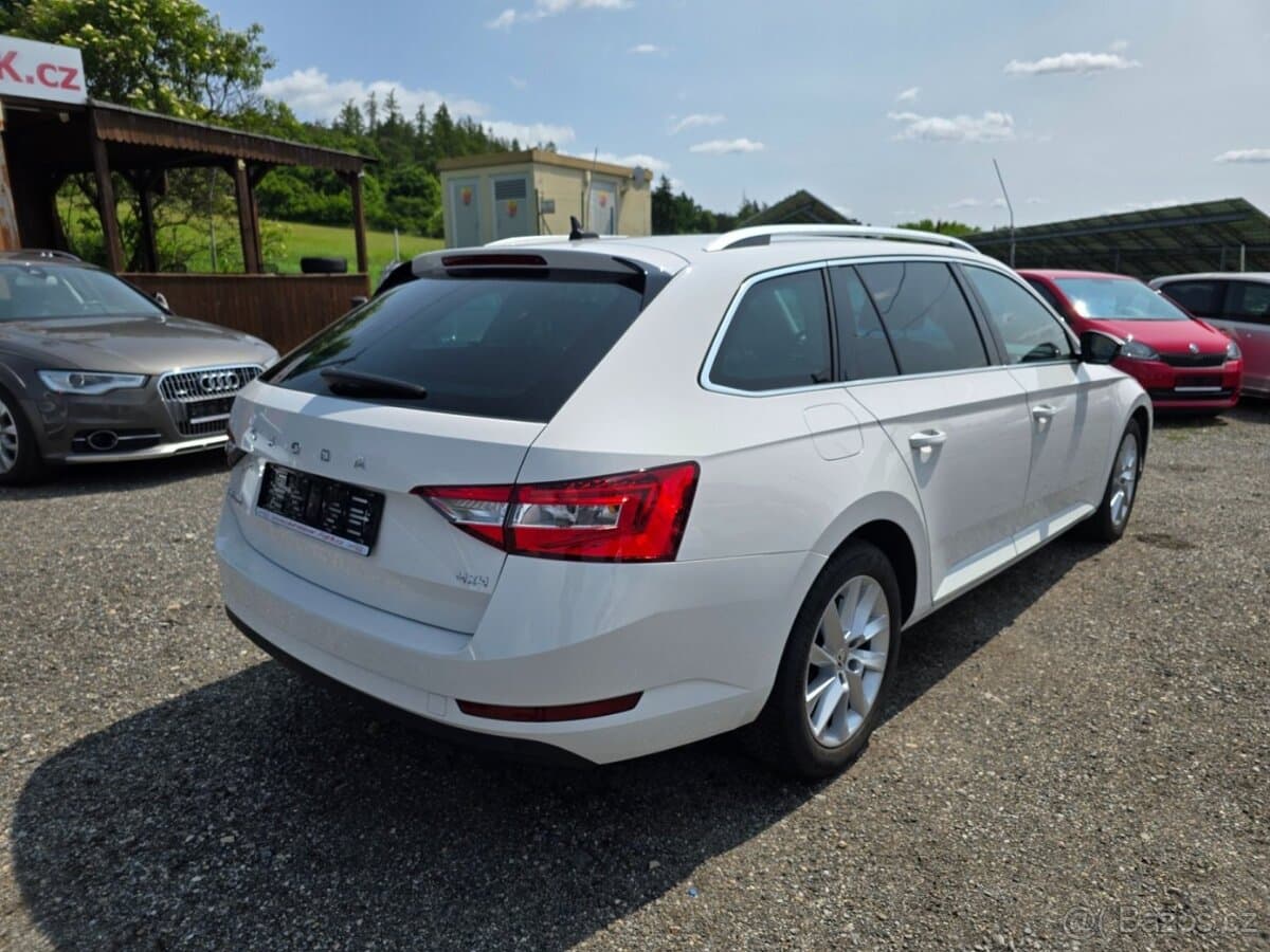 2020 Škoda SUPERB - 7