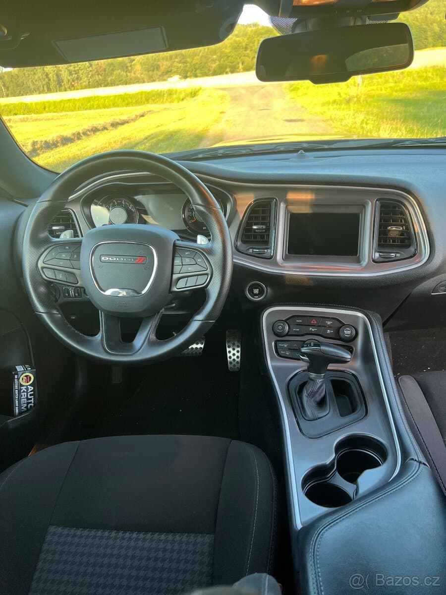 2022 Dodge CHALLENGER - 7