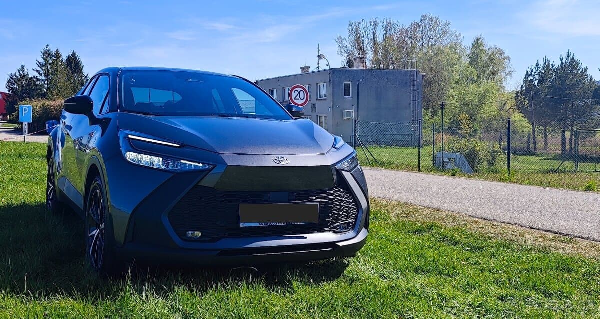 2025 Toyota C-HR - 7