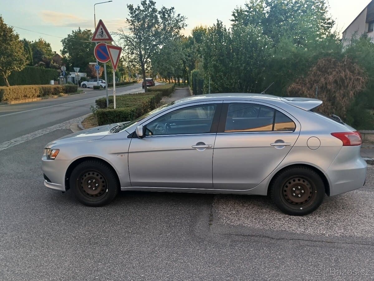 2011 Mitsubishi LANCER - 7