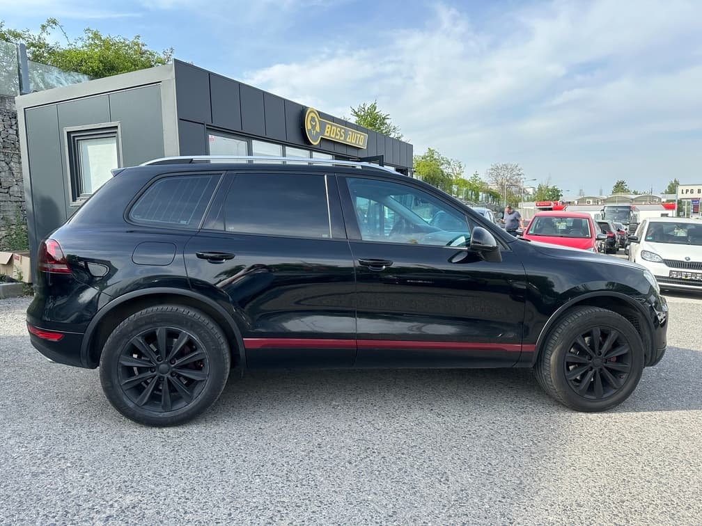 2013 Volkswagen TOUAREG - 7