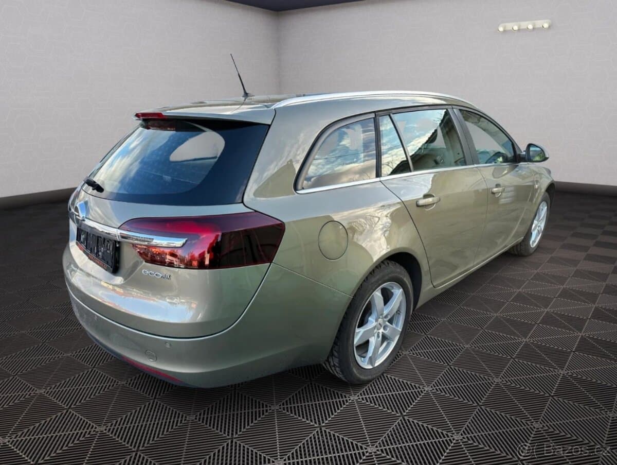 2015 Opel INSIGNIA - 7