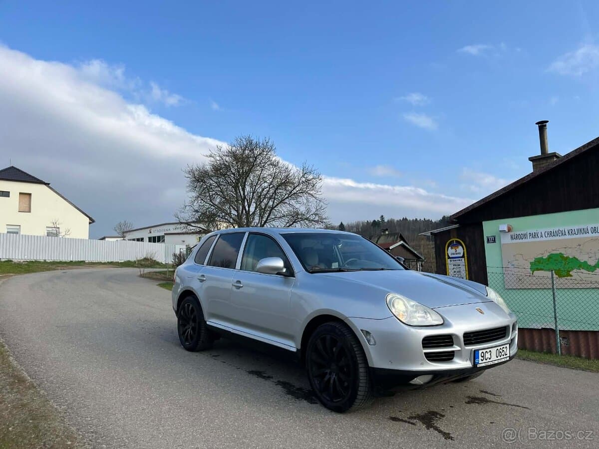 Porsche CAYENNE - 7