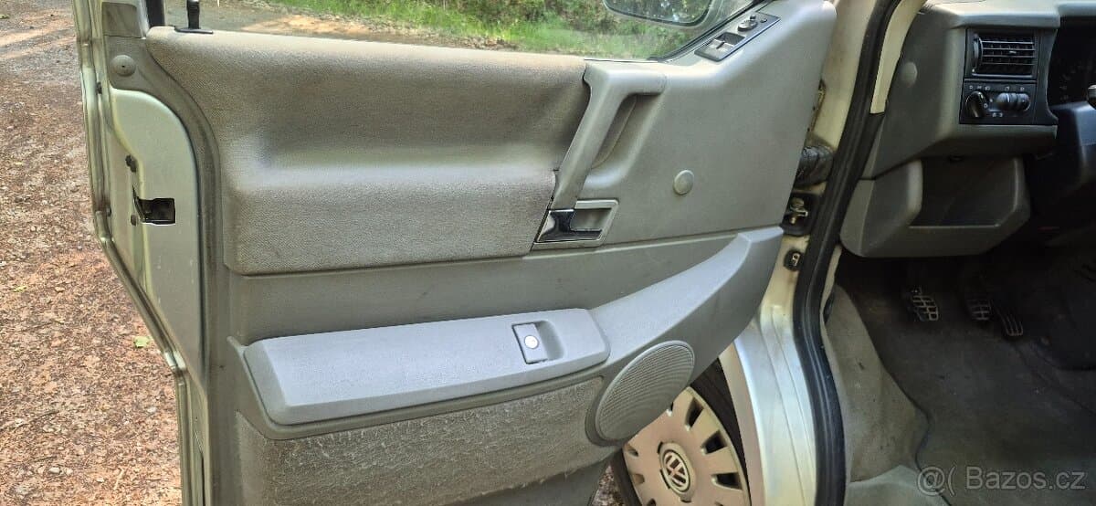 2001 Volkswagen MULTIVAN - 7